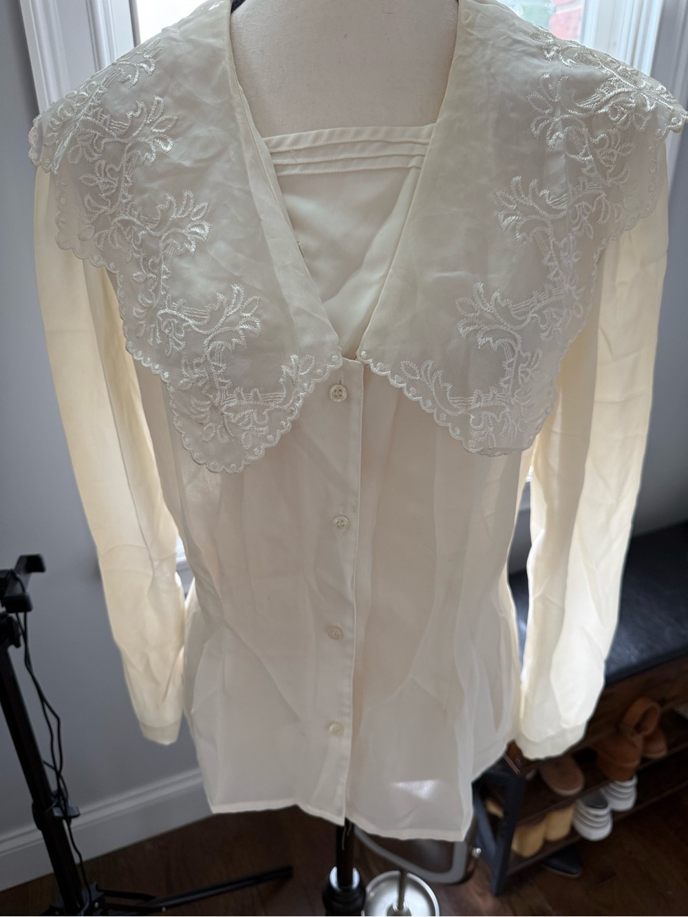 Vintage Nicotra Lace Elegant Ivory Embroidered Collar Blouse Vtg 8